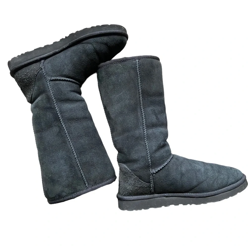 UGG classic ii